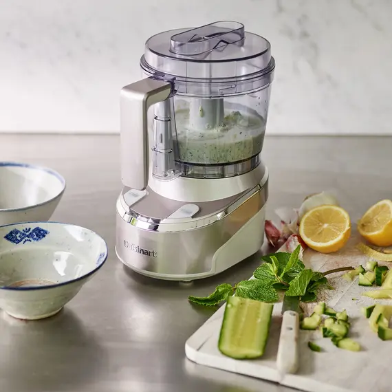 სამზარეულოს კომბაინი Cuisinart RMC100E Cordless Mini Prep Pro Food Processor Silver, 4 image - TechMall.geსამზარეულოს კომბაინი Cuisinart RMC100E Cordless Mini Prep Pro Food Processor Silver, 4 image - TechMall.ge ,სამზარეულოს კომბაინი Cuisinart RMC100E Cordless Mini Prep Pro Food Processor Silver, 4 image - TechMall.ge