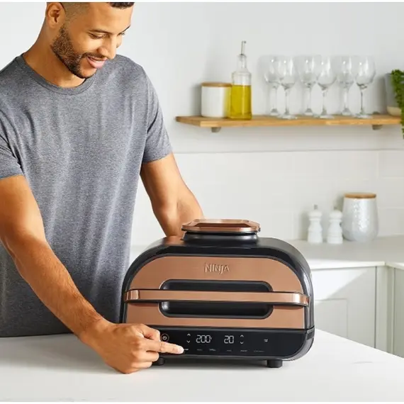 აეროგრილი Ninja AG551EUCP Foodi Max Health, 2460W, 3.8L, Grill And Air Fryer, Gold/Black, 3 image - TechMall.geაეროგრილი Ninja AG551EUCP Foodi Max Health, 2460W, 3.8L, Grill And Air Fryer, Gold/Black, 3 image - TechMall.ge ,აეროგრილი Ninja AG551EUCP Foodi Max Health, 2460W, 3.8L, Grill And Air Fryer, Gold/Black, 3 image - TechMall.ge